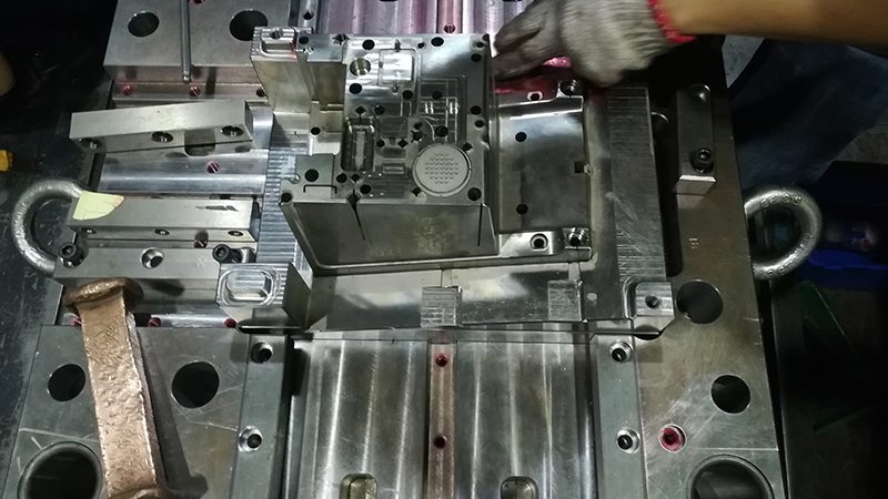 吸塑翻模：揭秘其制造工艺与选型要点**