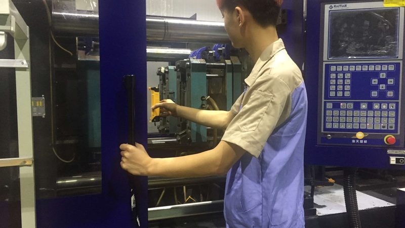 家电注塑模具：使用寿命的秘密与影响因素